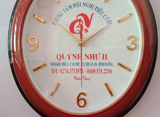 Đồng hồ 018